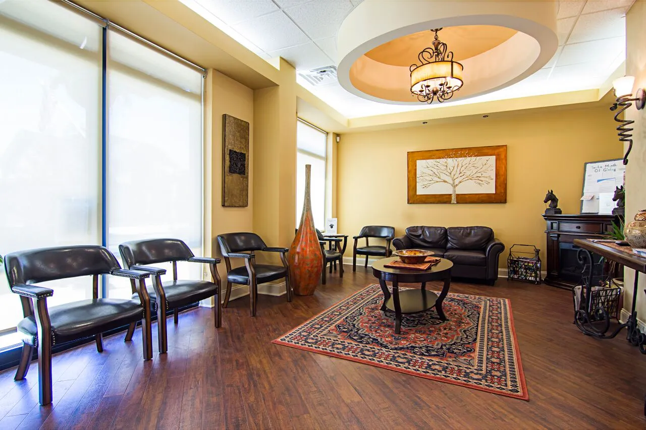 Tower Dental Waiting Chair